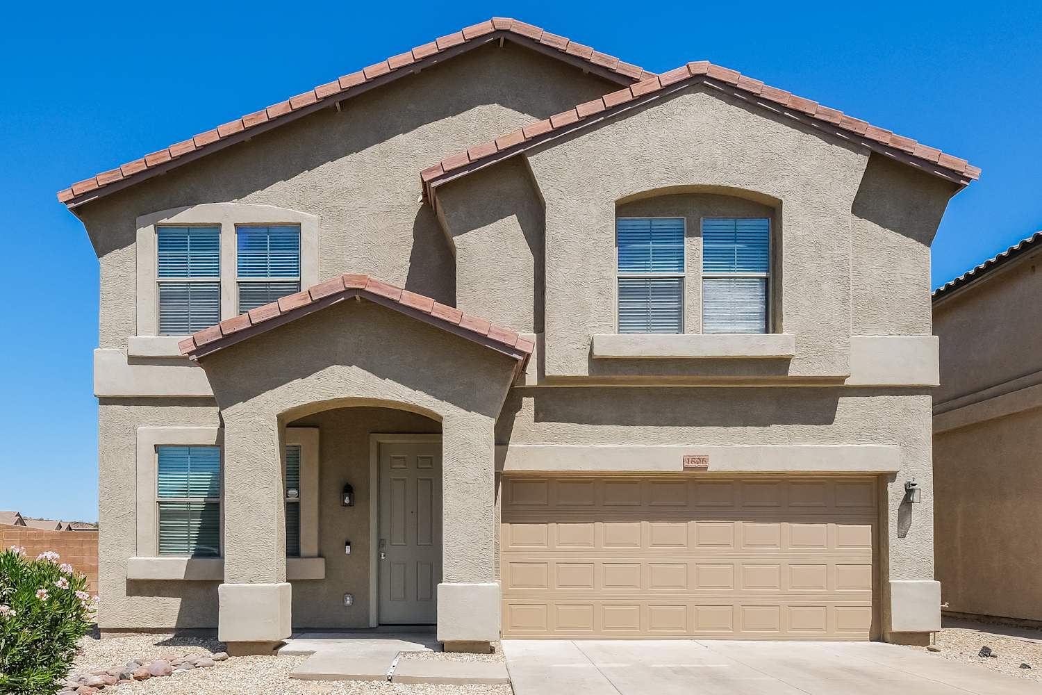 1806 E Patrick Ln Phoenix, AZ 85024 photo 3