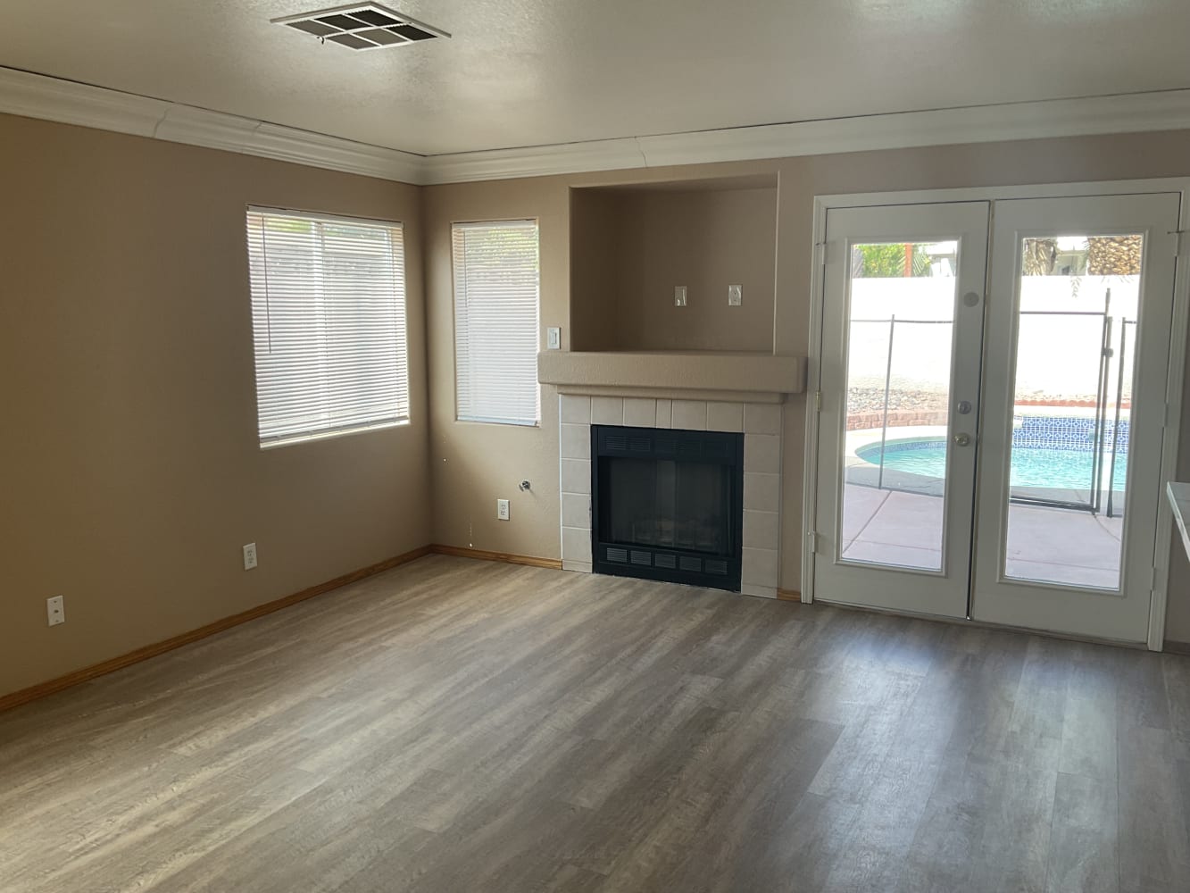 6712 Rancho Santa Fe Dr photo 3