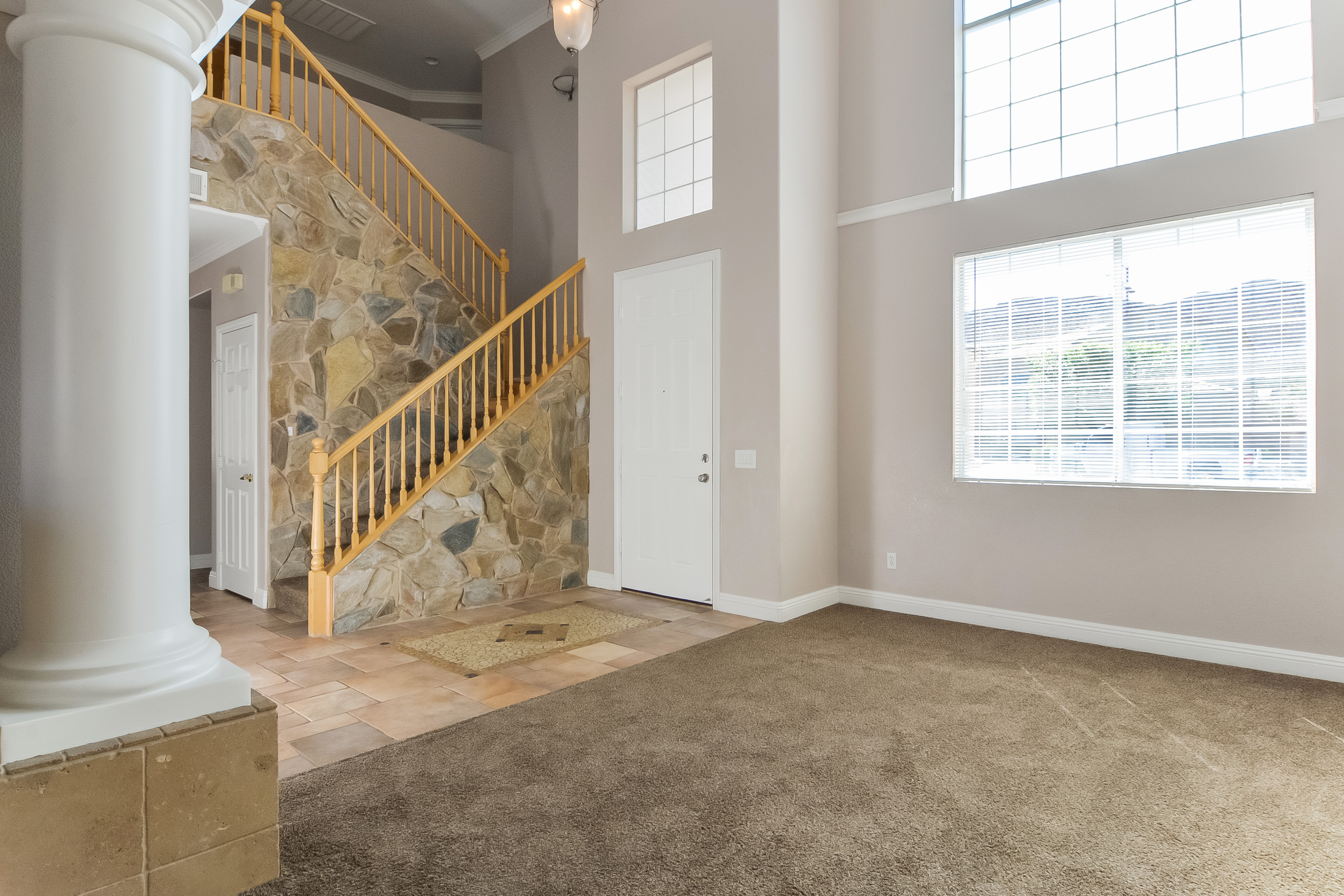 642 Backbone Mountain Dr photo 2