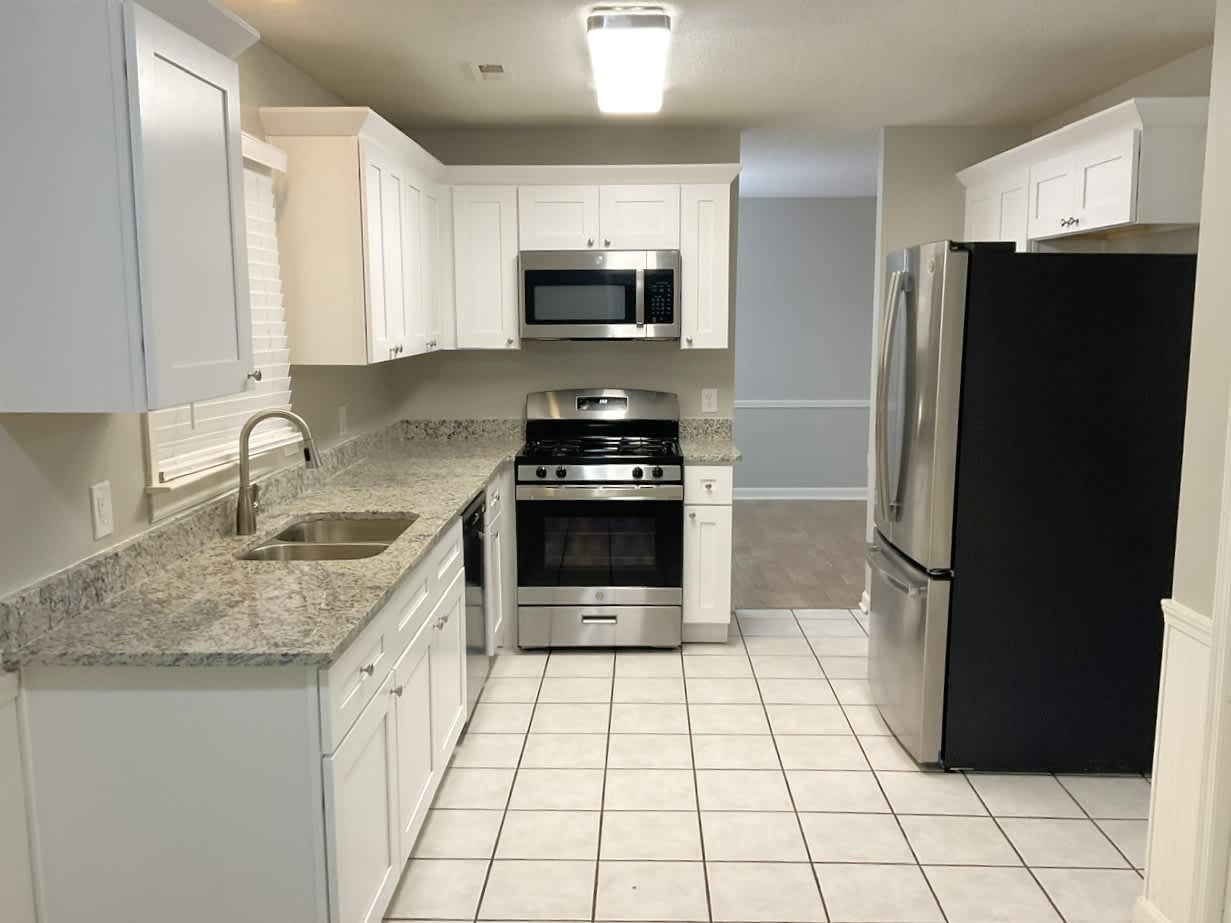 330 Brooke Wood Dr photo 3