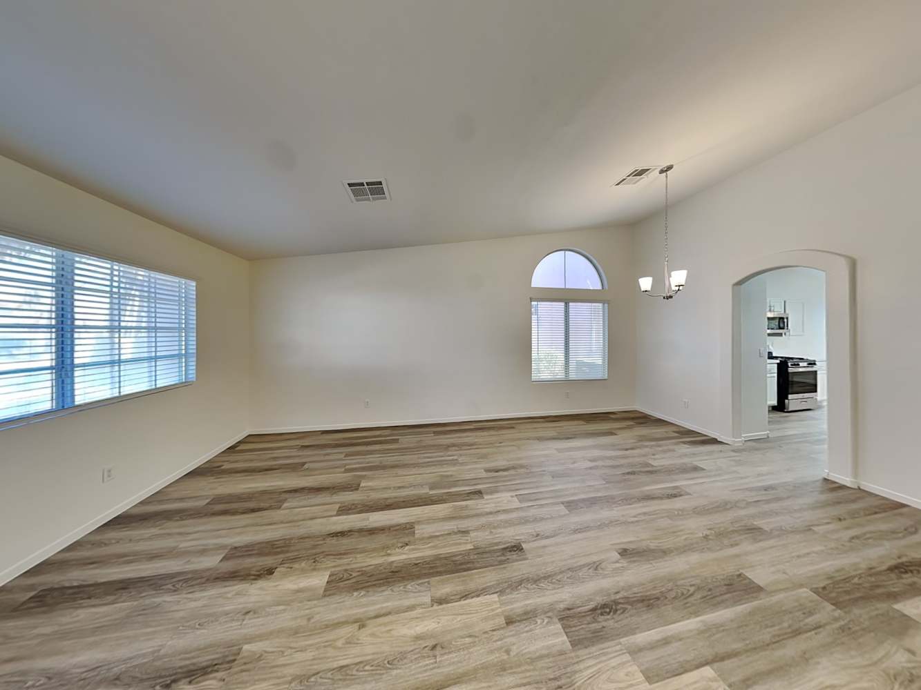 6285 Hill Haven Ave photo 5