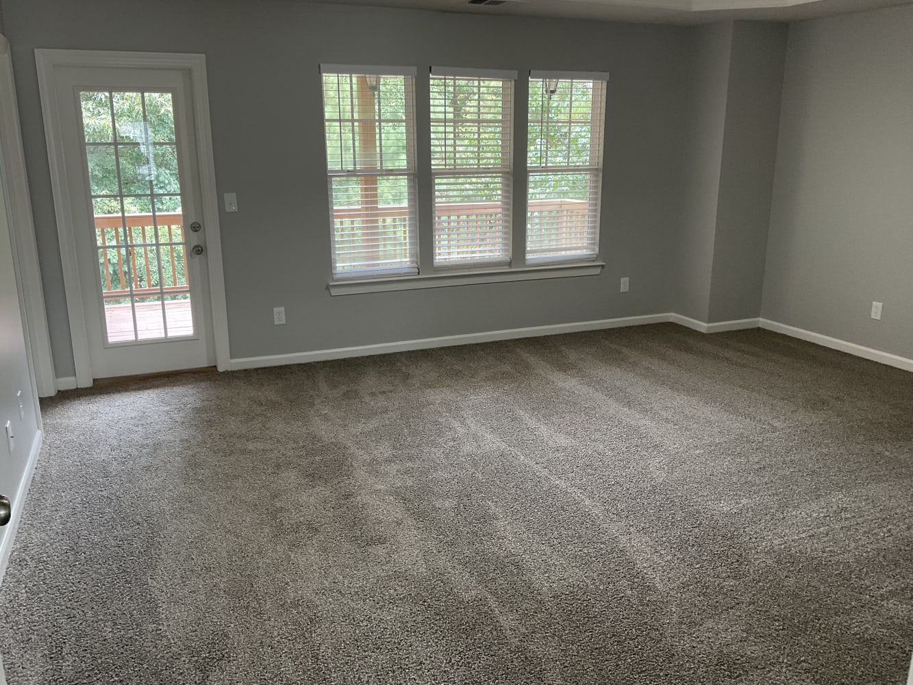 9331 Opal Dr photo 5