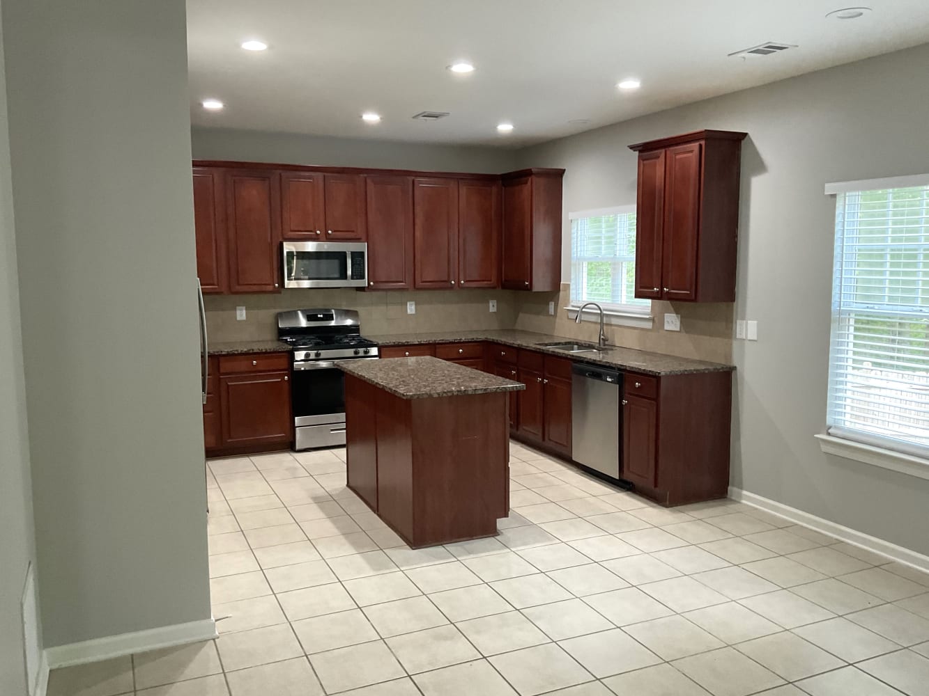 9331 Opal Dr photo 3