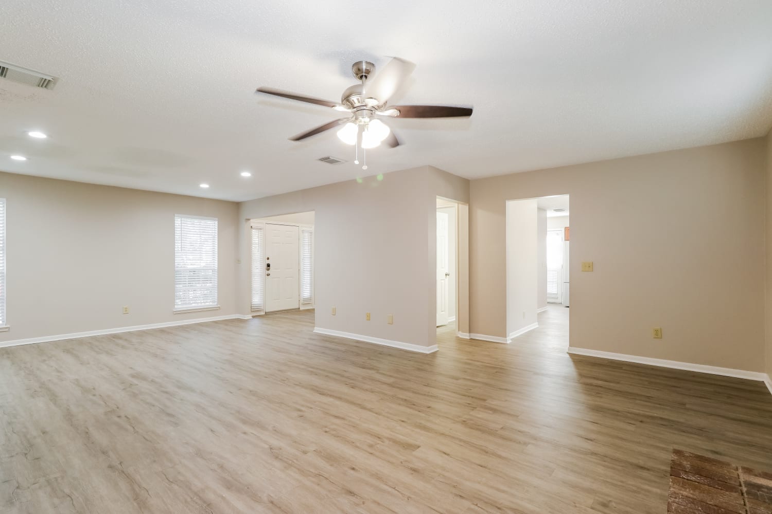 95 S Village Knoll Cir photo 5