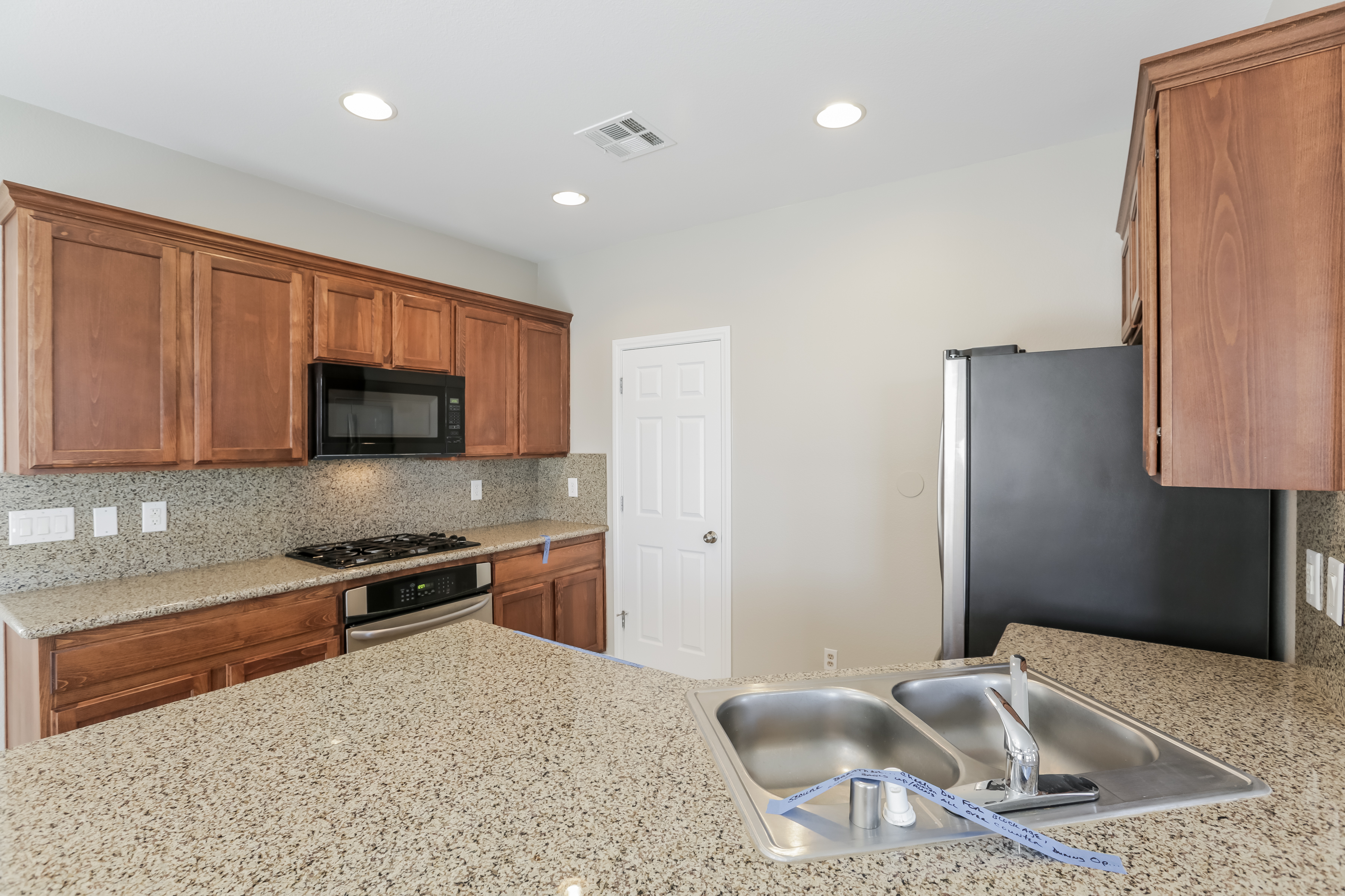 9457 Stills Way photo 5