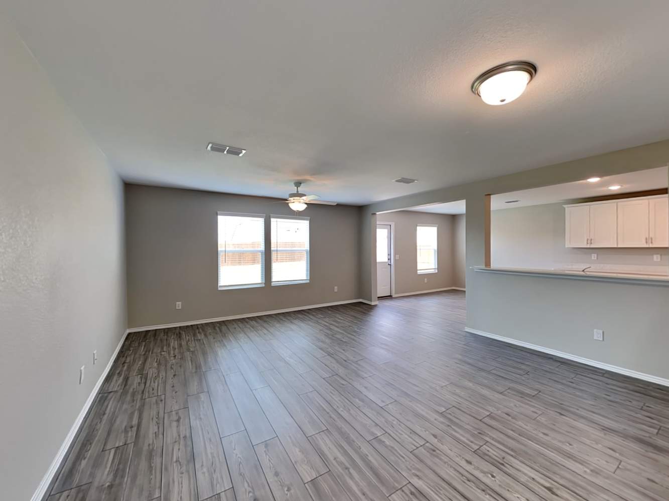 1428 Embrook Trl photo 4