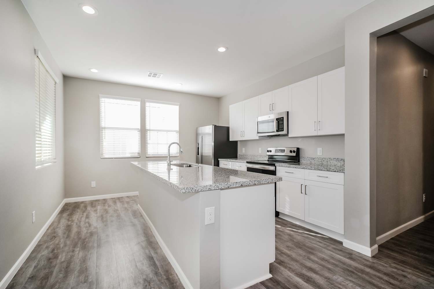5046 N 189th Drive photo 5