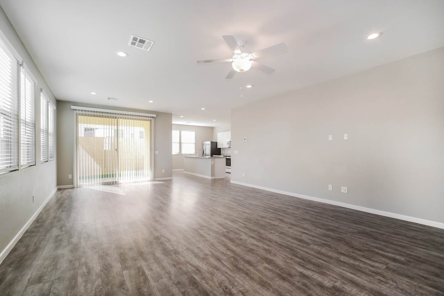 5046 N 189th Drive photo 4