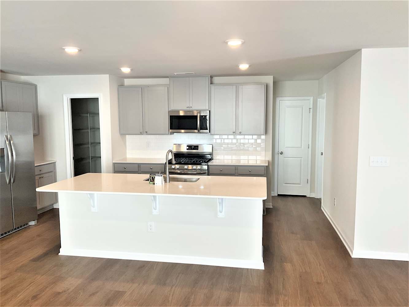 128 Hazelnut Way photo 5