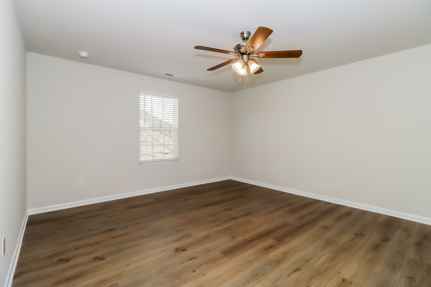 356 Hollingswood Drive photo 5