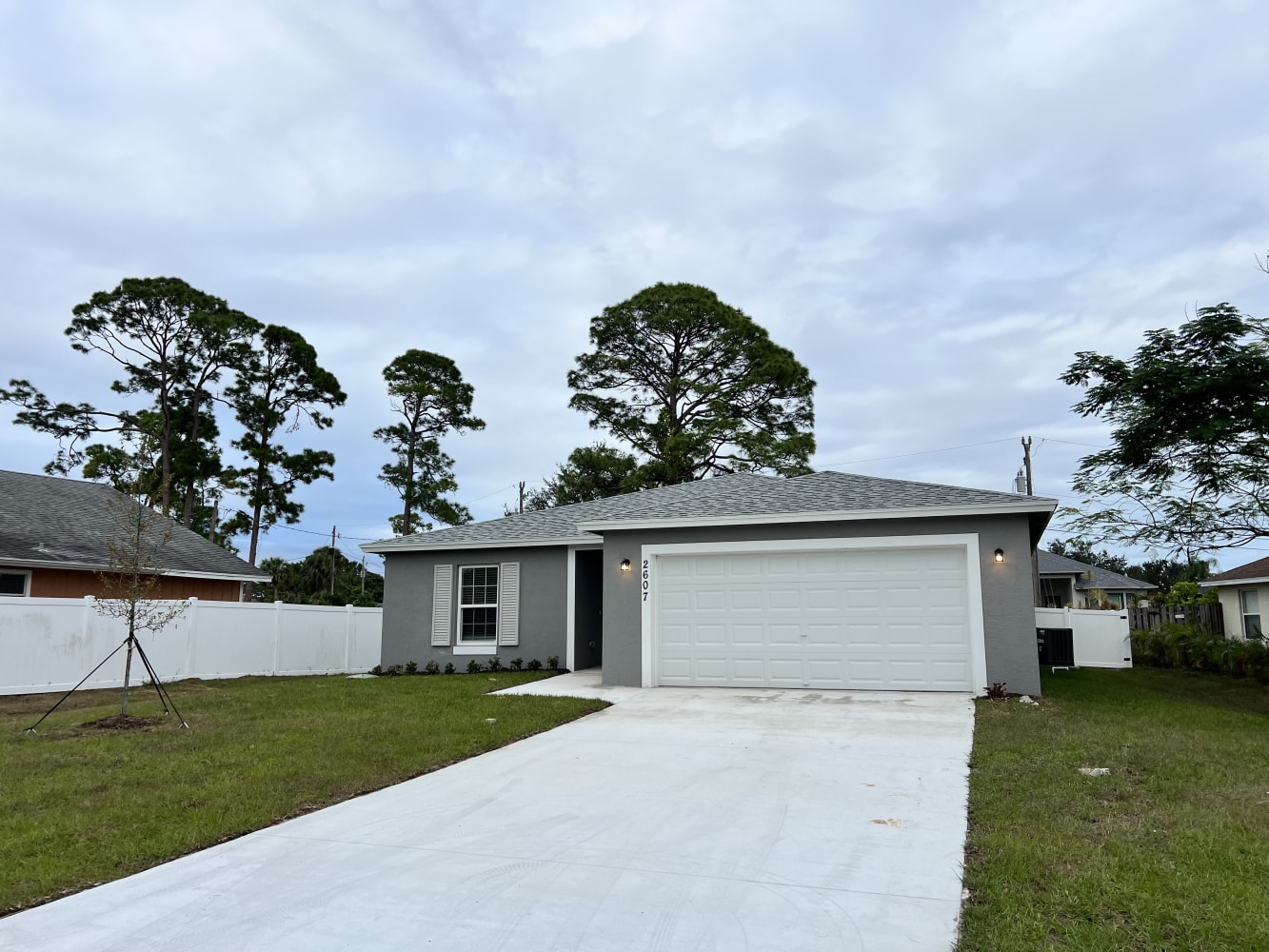 2607 SW Ace Rd photo 2