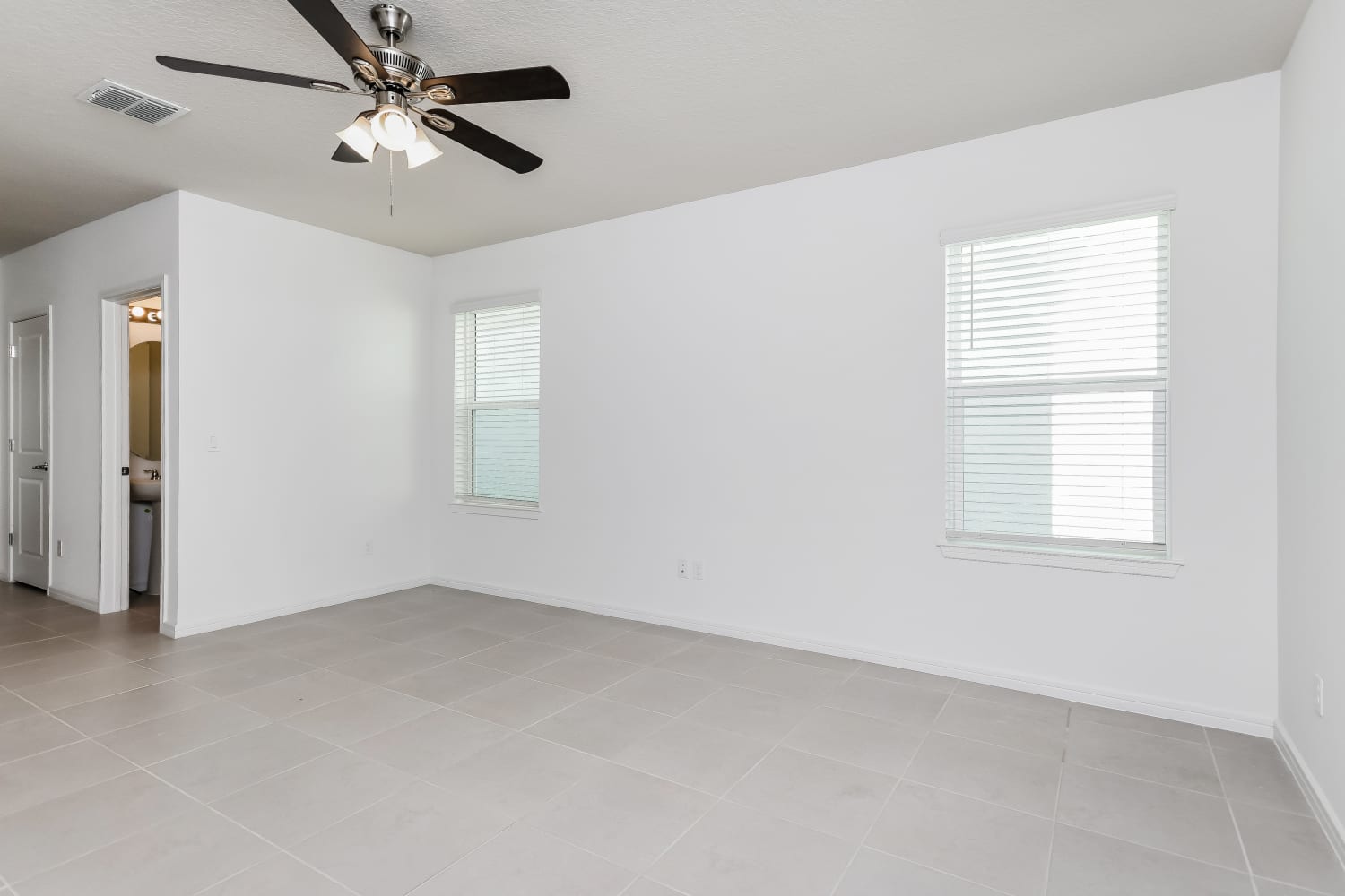 1919 Tohoqua Blvd photo 4