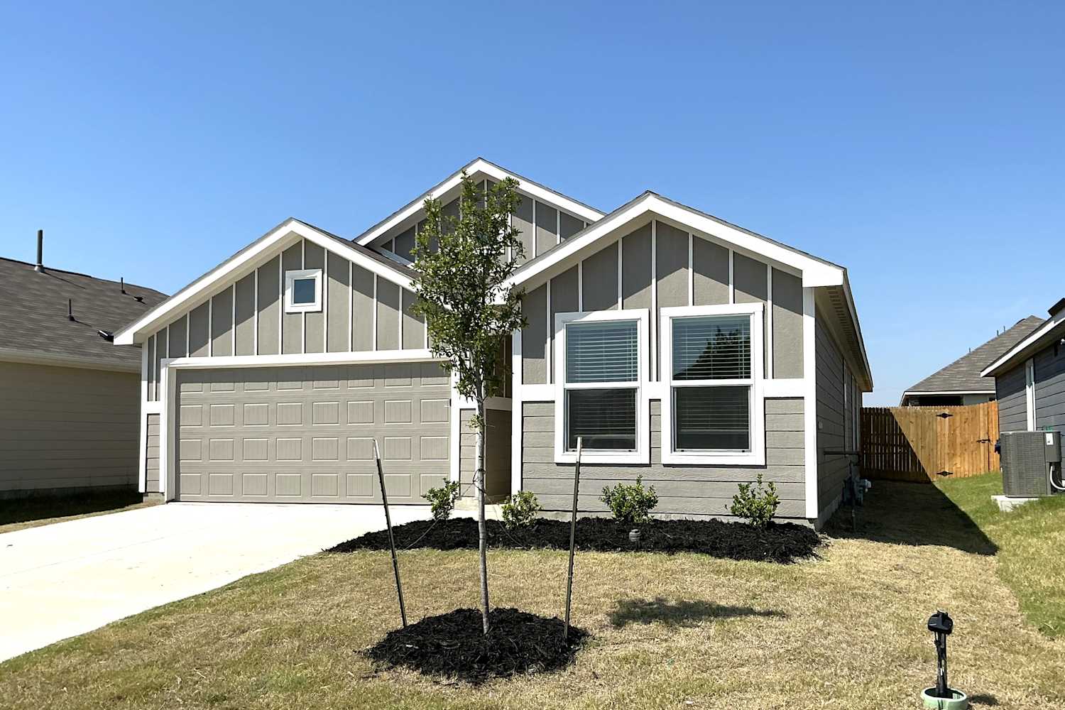 1128 Catclaw Rd photo 3