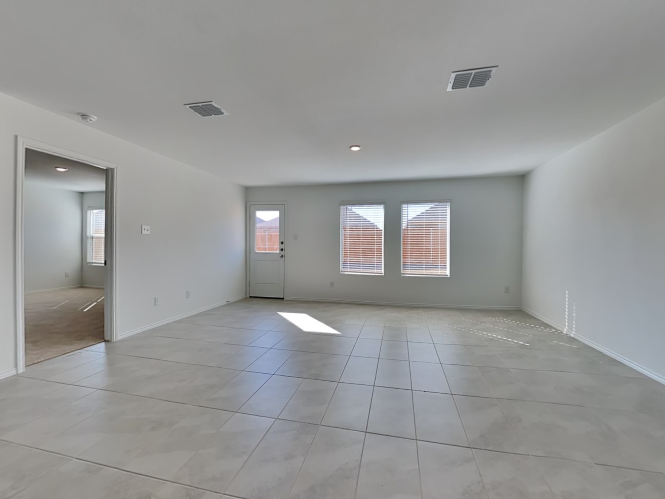 1136 Catclaw Rd photo 3