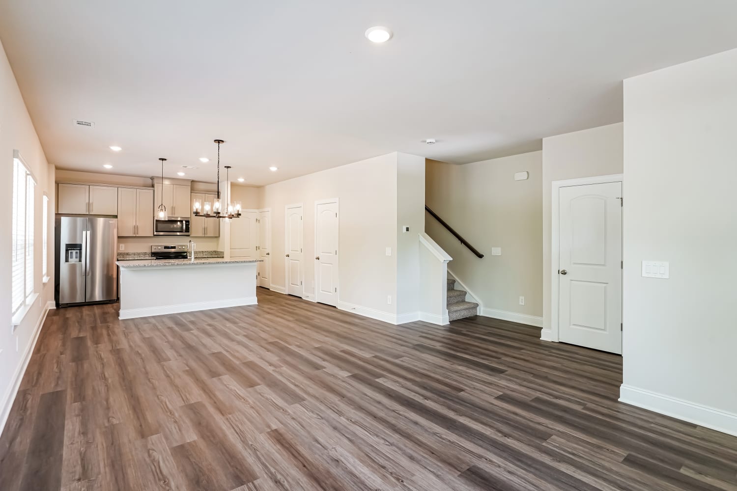 100 Maybrook Dr photo 5