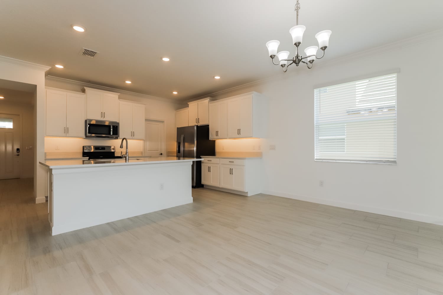 14338 17th Ct E photo 5