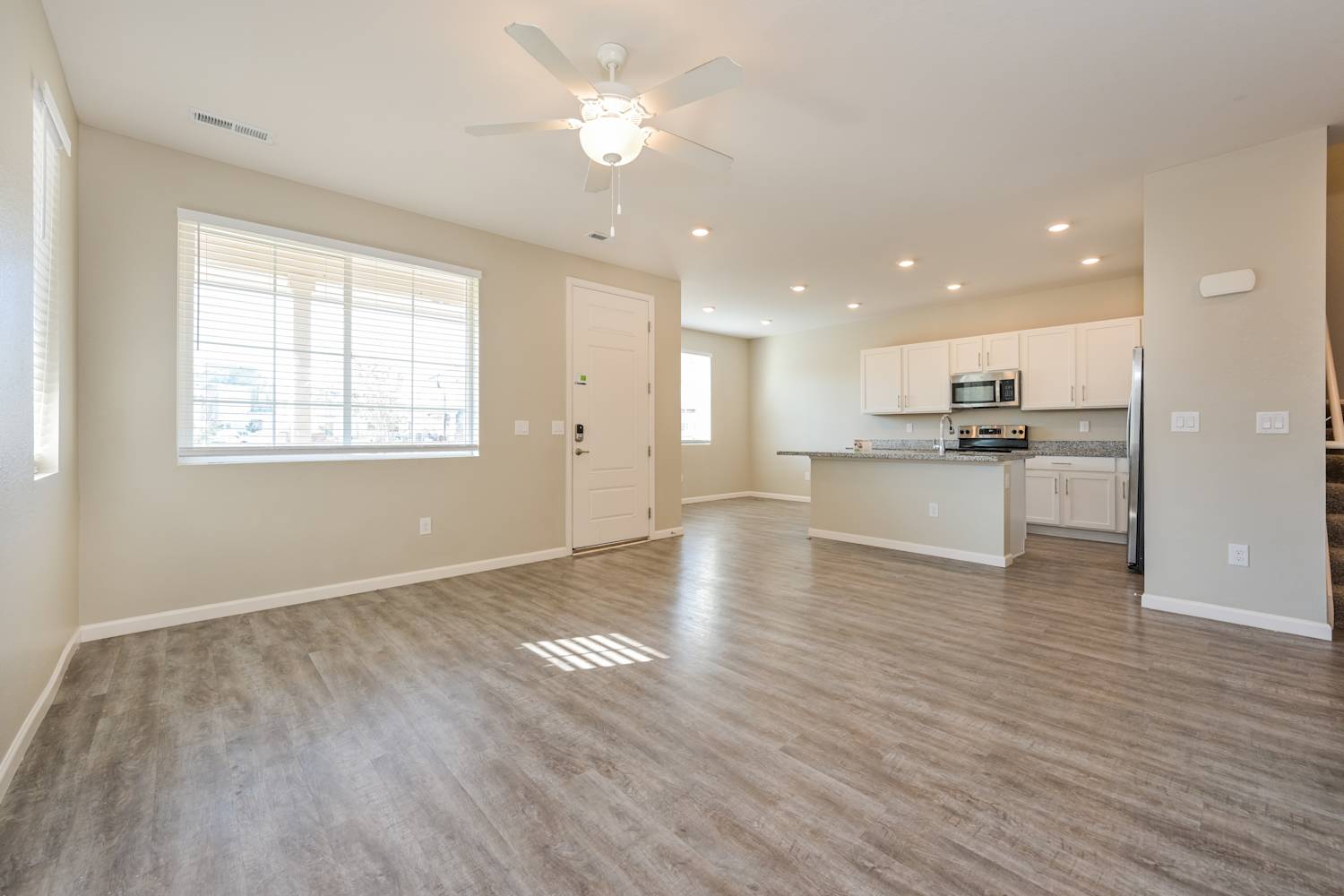 24304 E Montana Ave photo 4