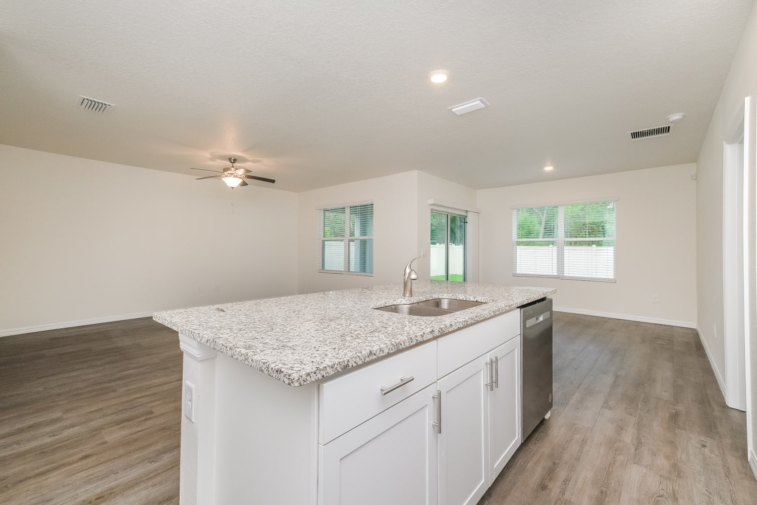 7731 Harbor Moor Dr photo 5