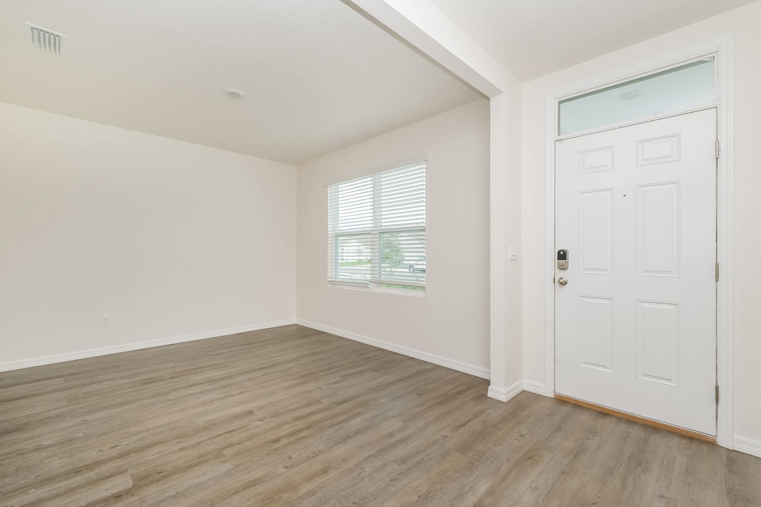 7735 Harbor Moor Dr photo 4