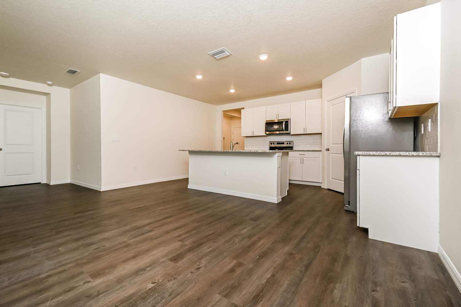7751 Harbor Moor Dr photo 5