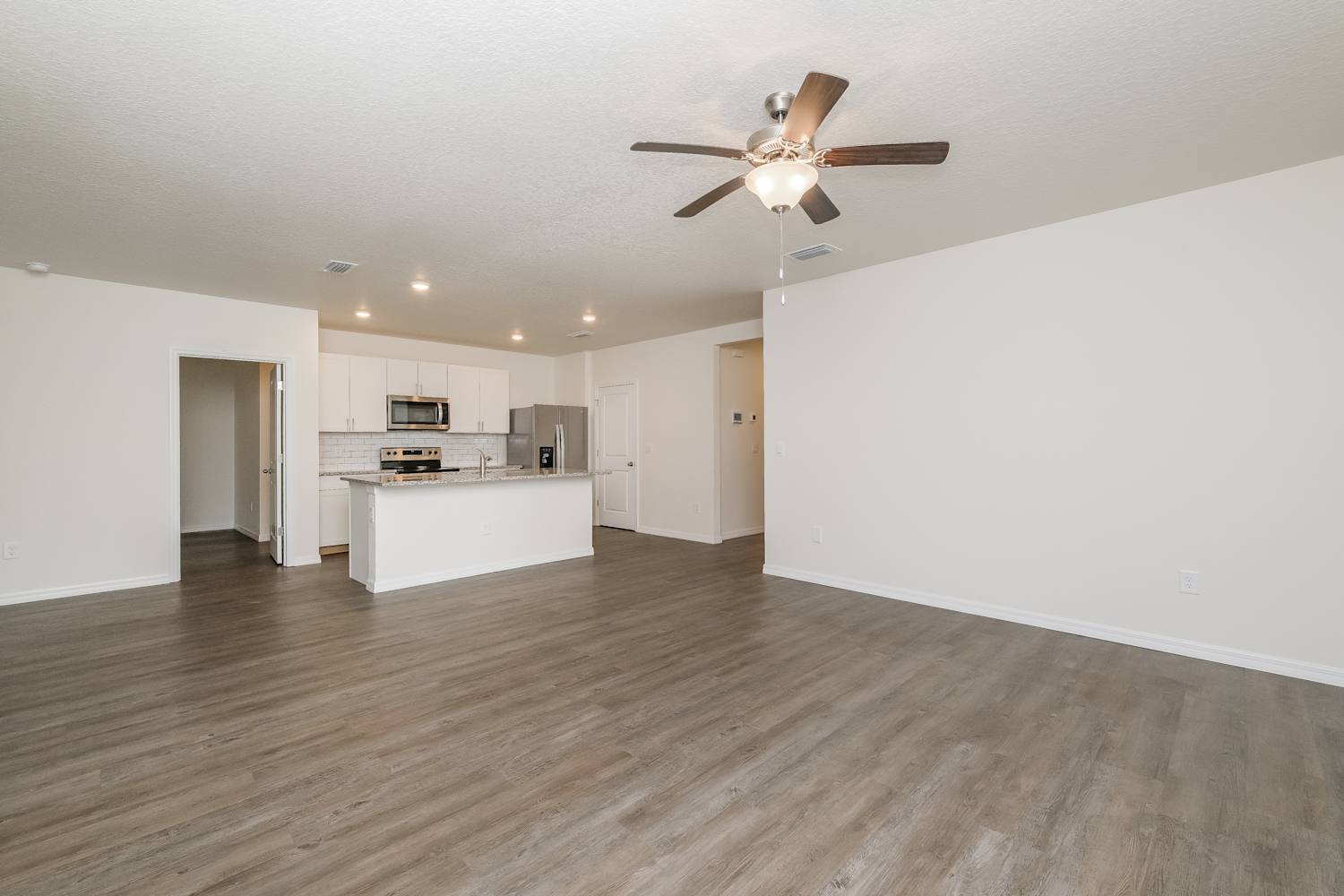 7759 Harbor Moor Dr photo 3
