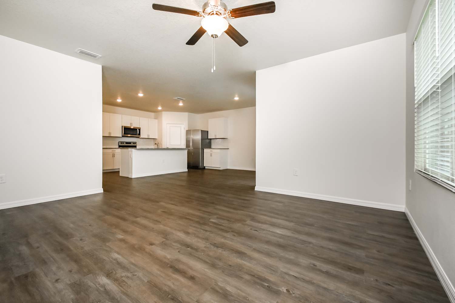 7758 Harbor Moor Dr photo 3