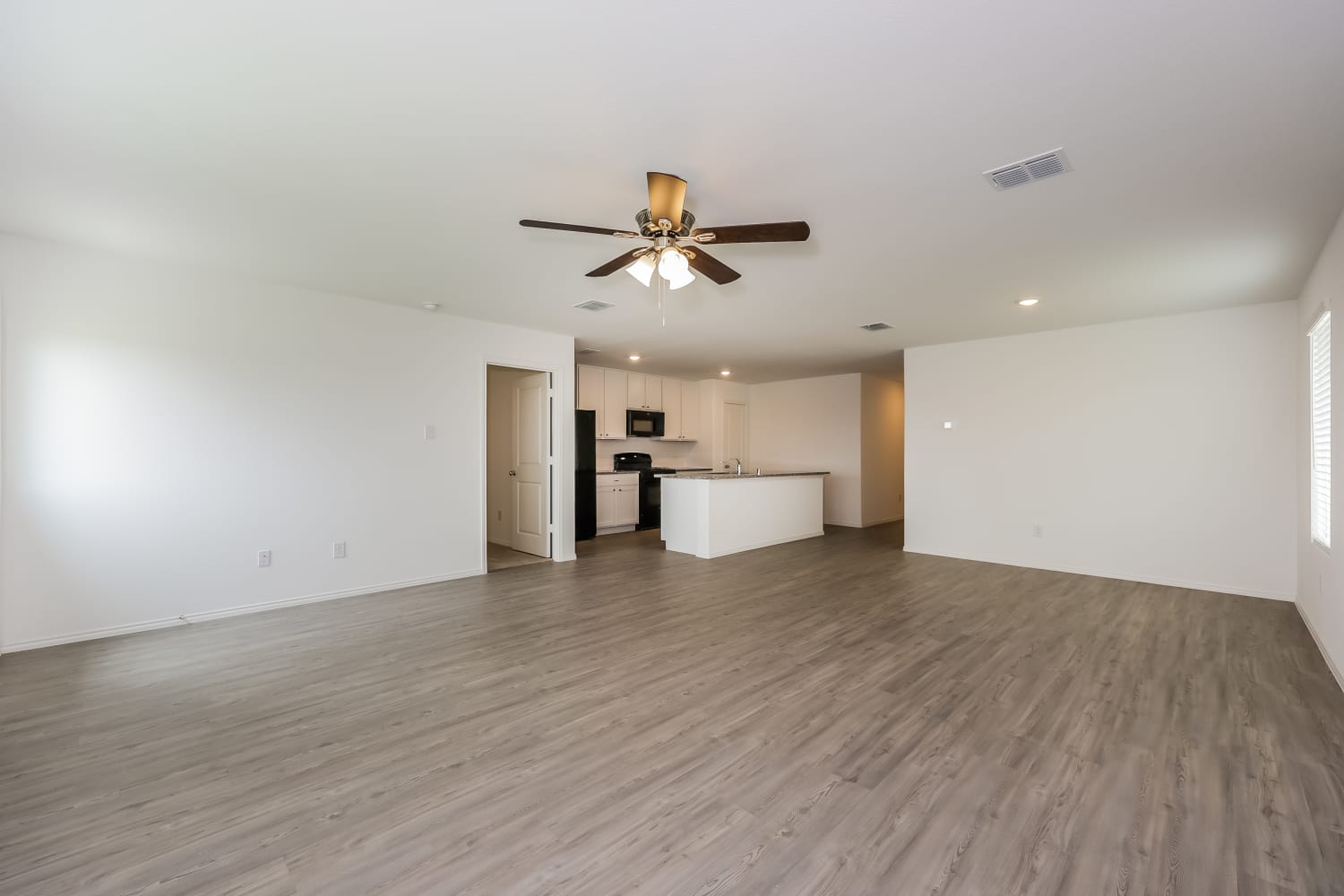 10253 Tullamore Ridge Rd photo 4