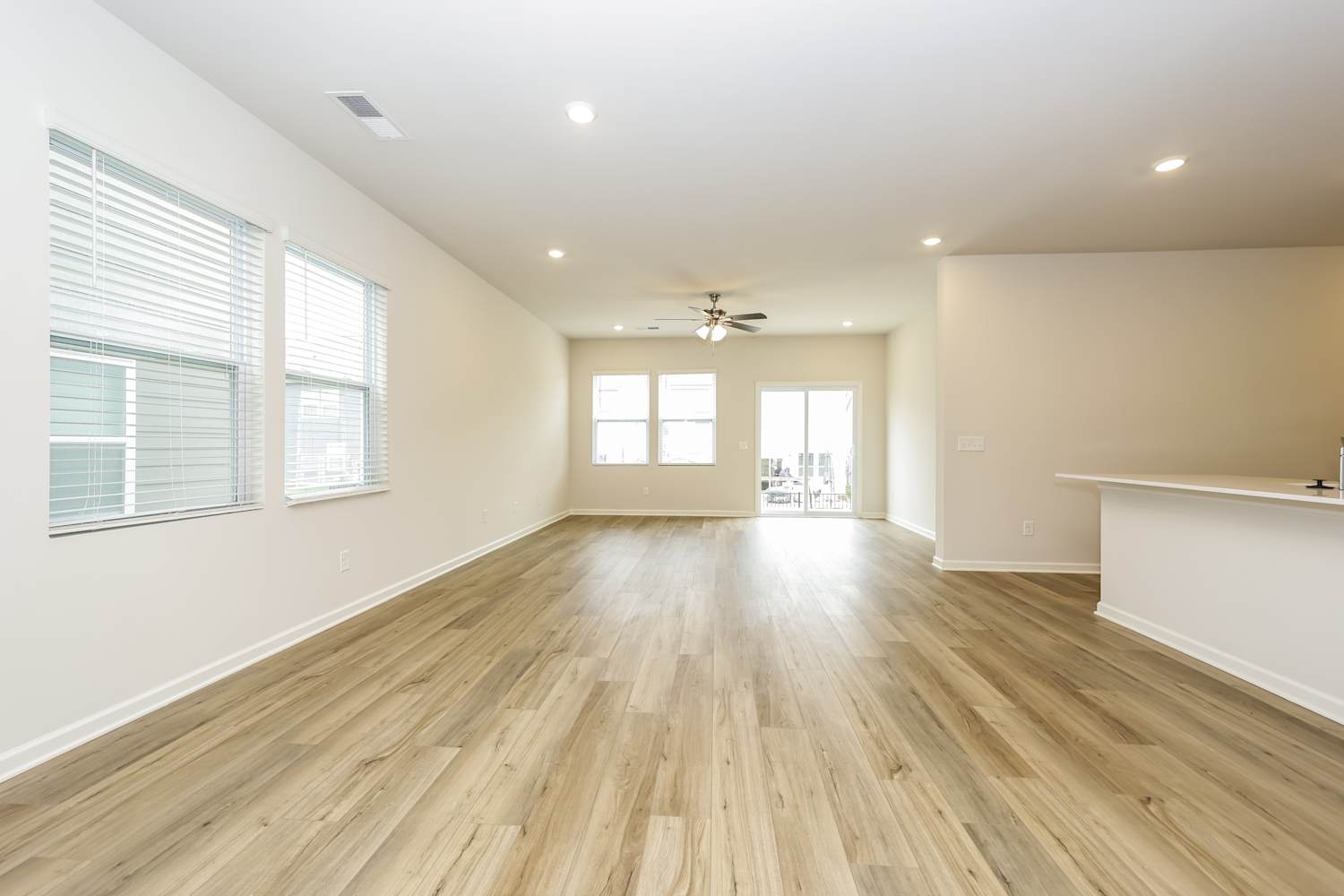 3032 Drumwright Way photo 4