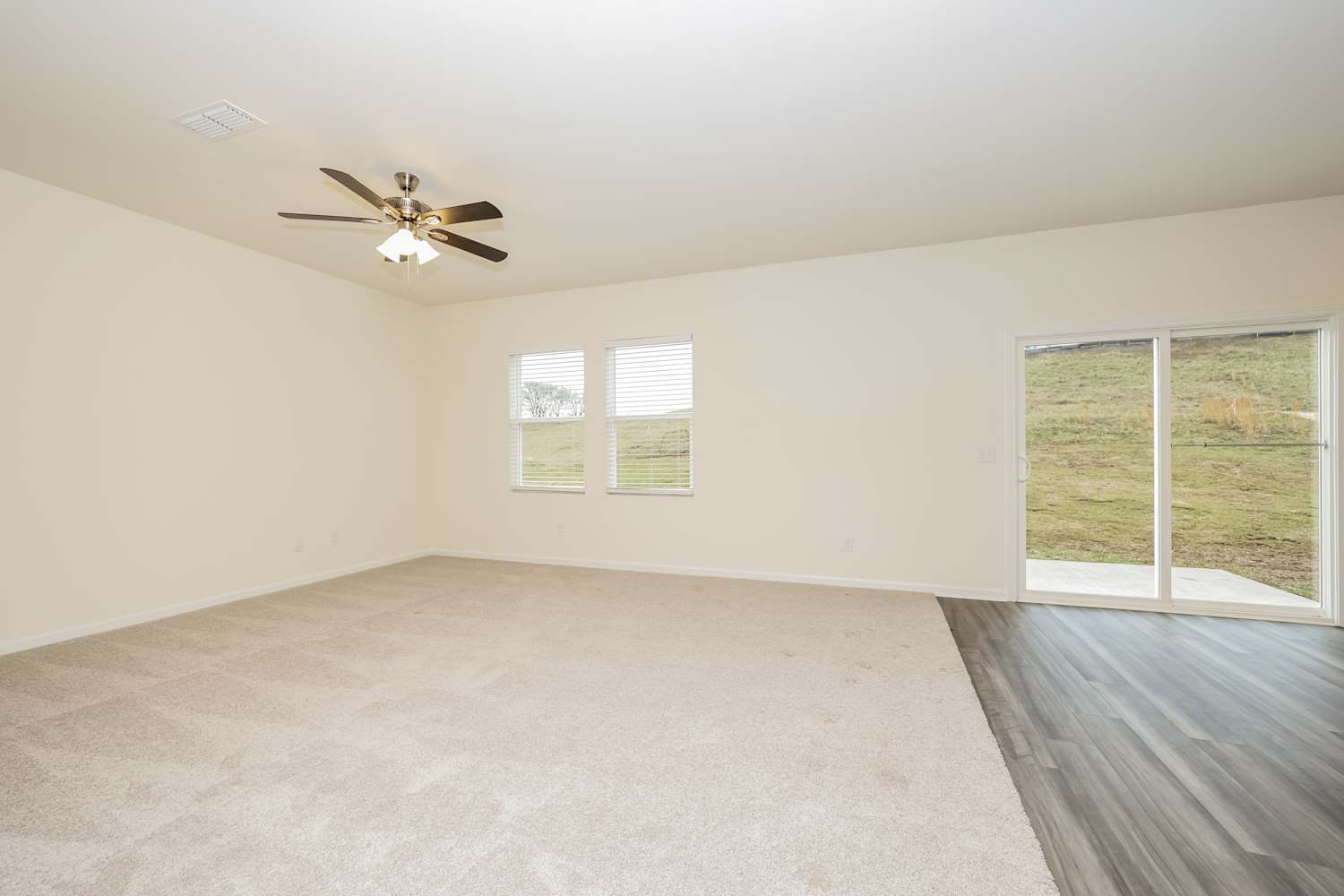 2126 Youngfellow Dr photo 5