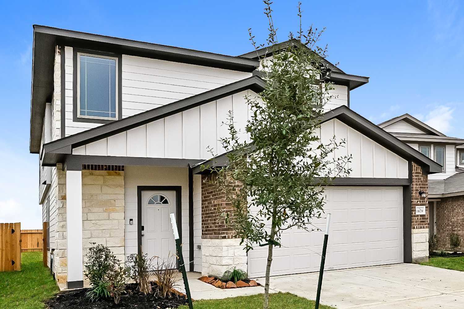 11679 Descent Drive, Conroe, TX 77303 photo 2