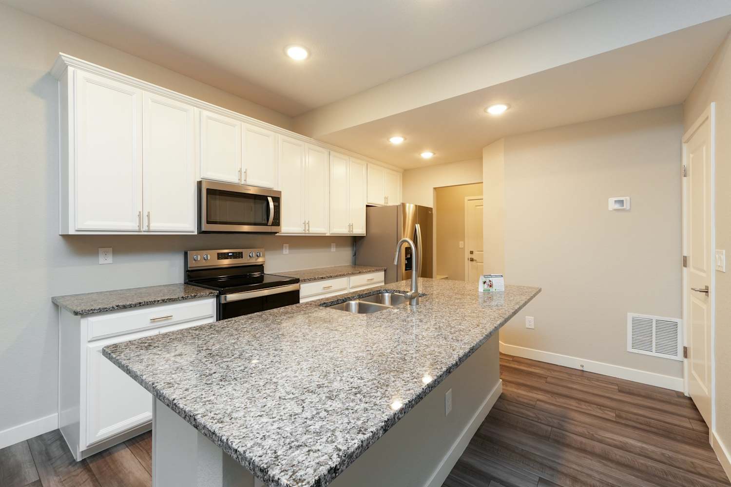 11147 House Finch Ln photo 5