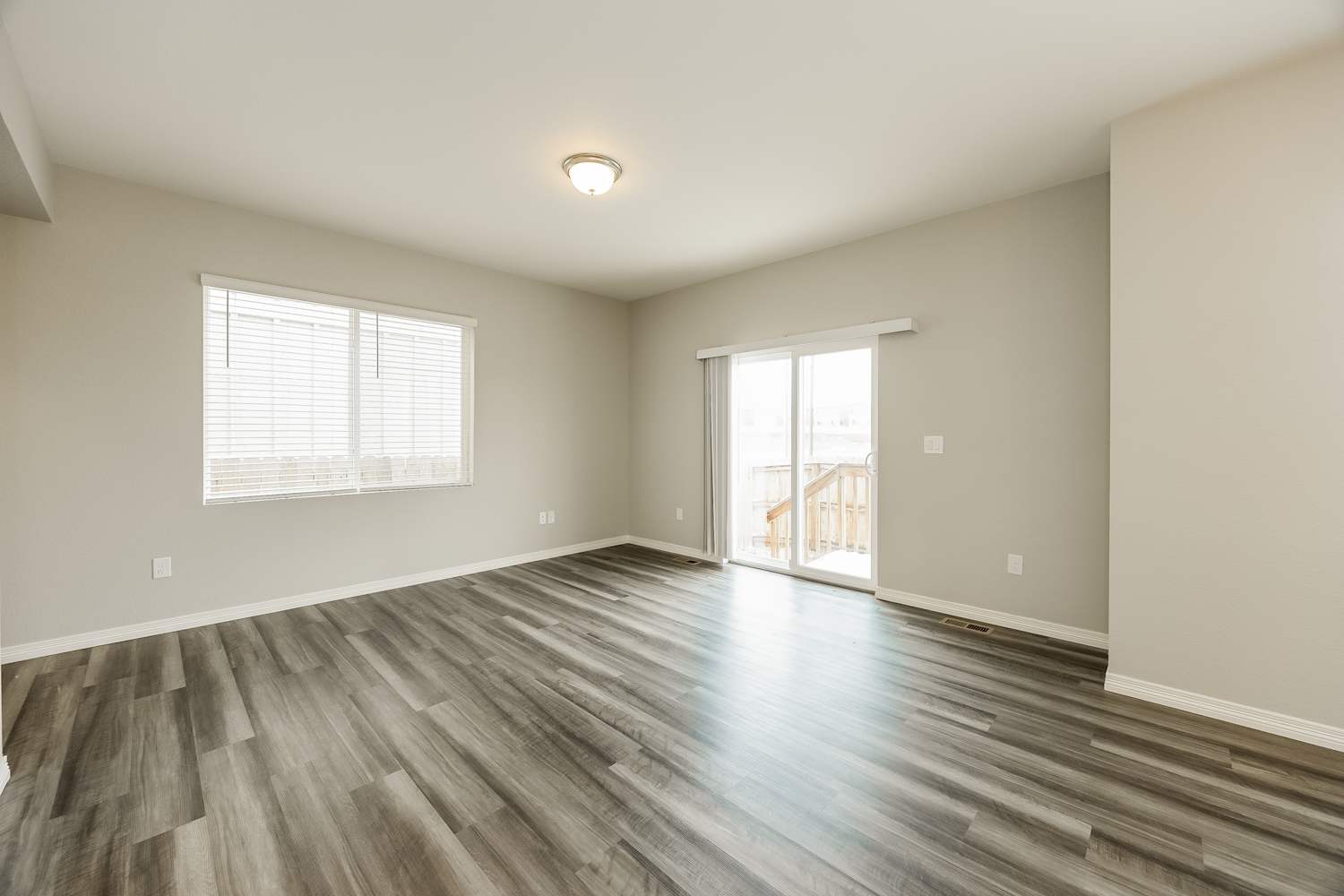 11157 House Finch Ln photo 3
