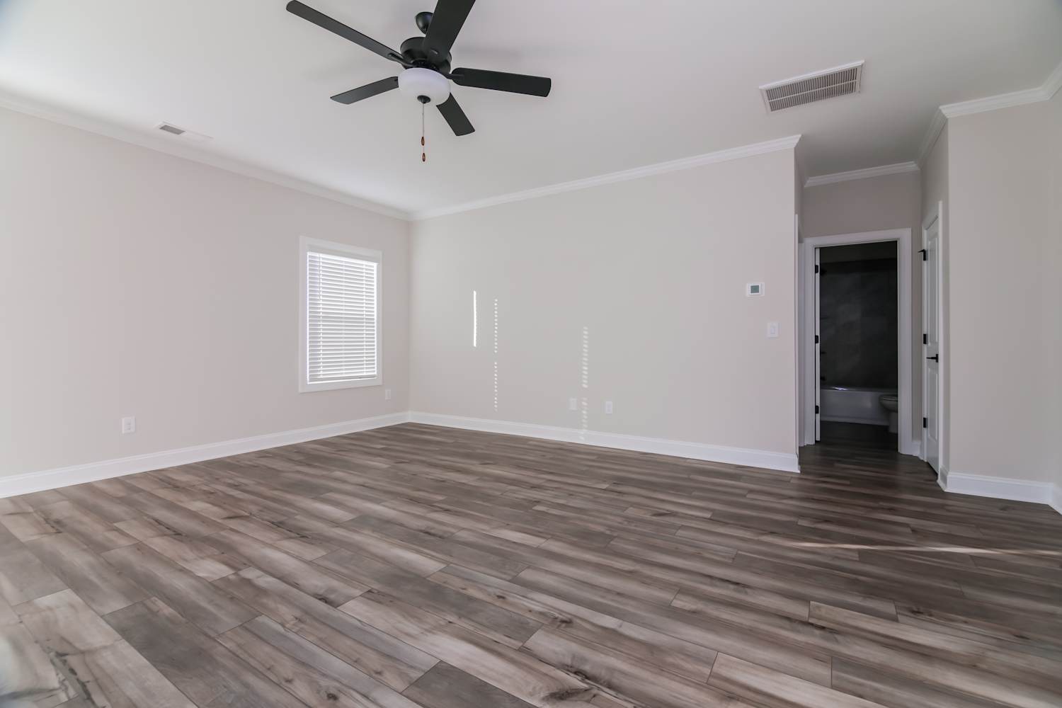 303 Brickwell Way photo 4