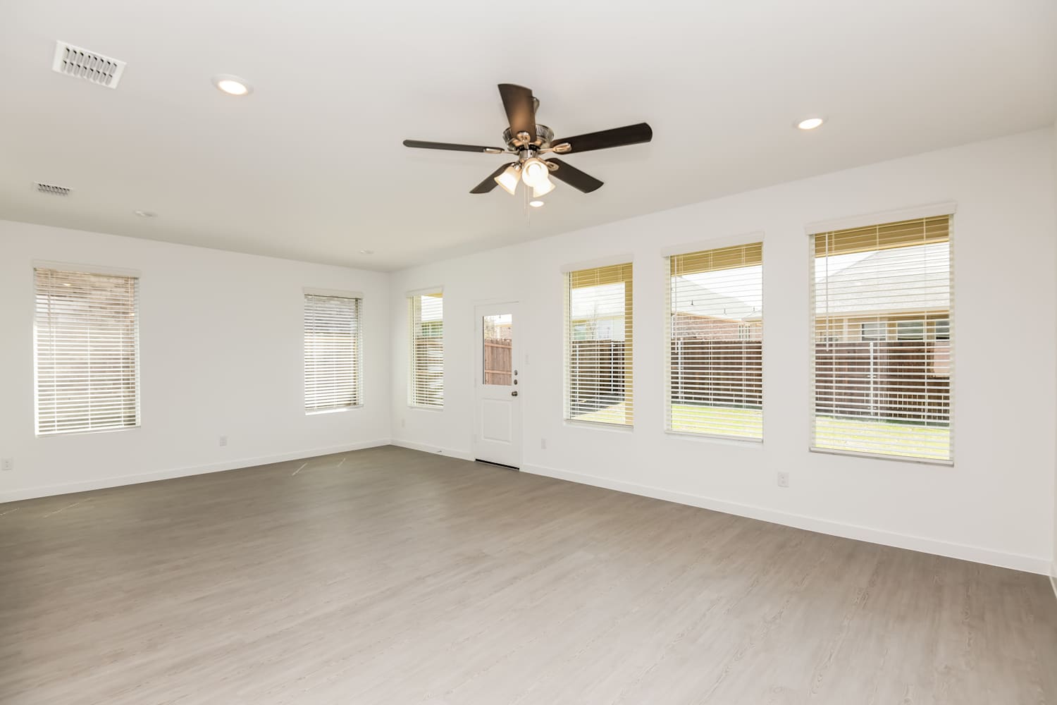 312 Sedalia Trl photo 4