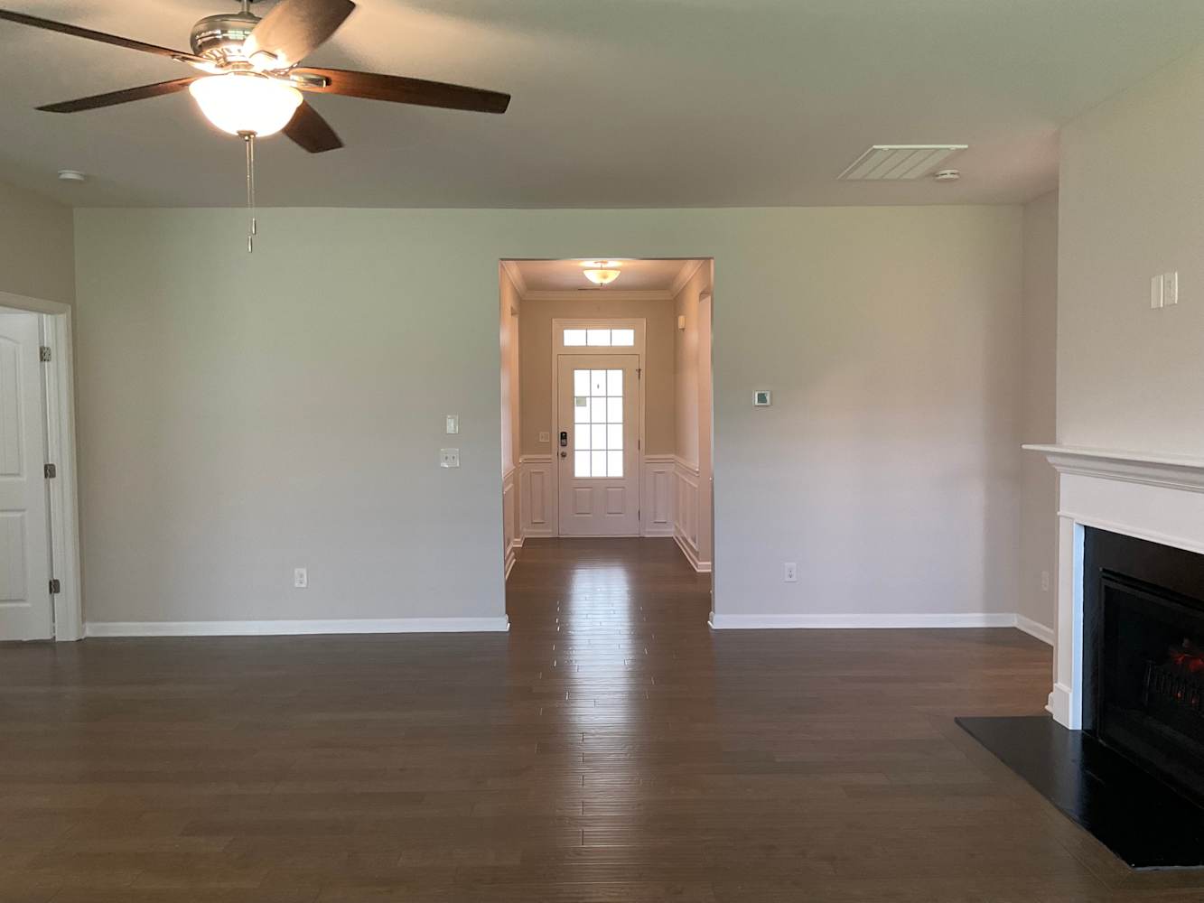 8026 Forest Hills Dr photo 3