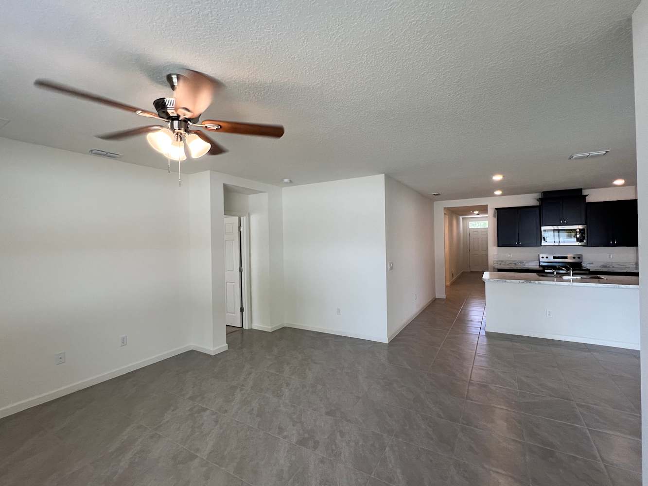 669 NW Prima Vista Blvd photo 3