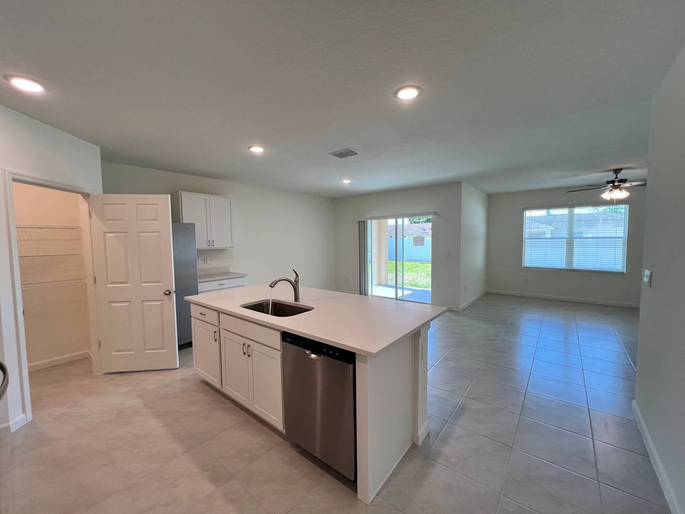 546 SW Prima Vista Blvd photo 5