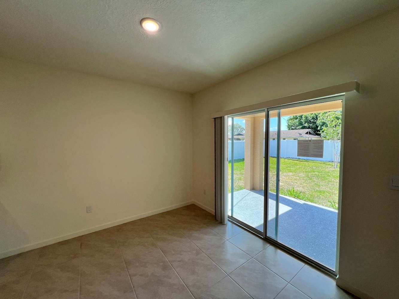 546 SW Prima Vista Blvd photo 2