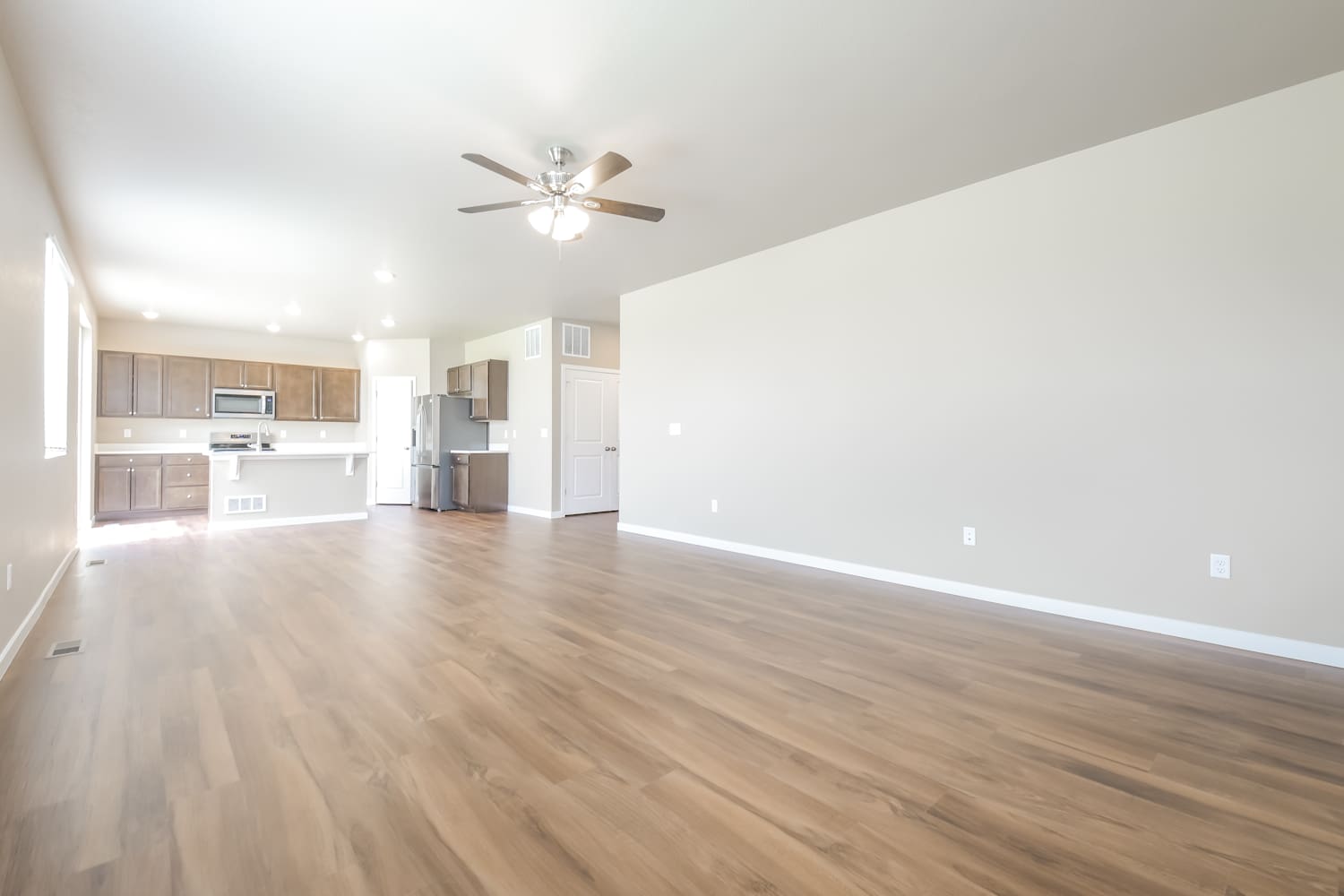 422 Elbert St photo 5