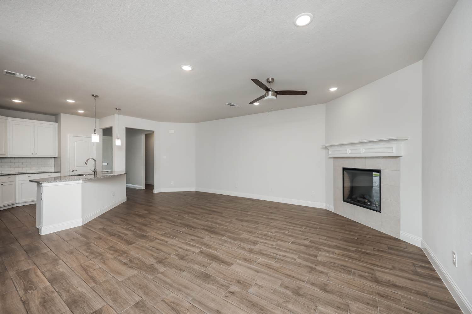 254 Hedgewood Drive photo 4