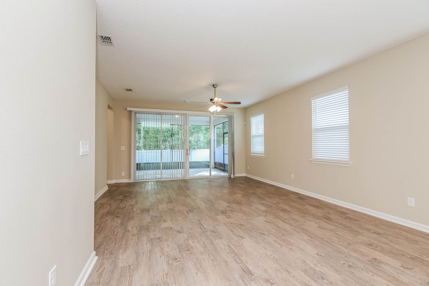 11004 Chitwood Drive photo 4