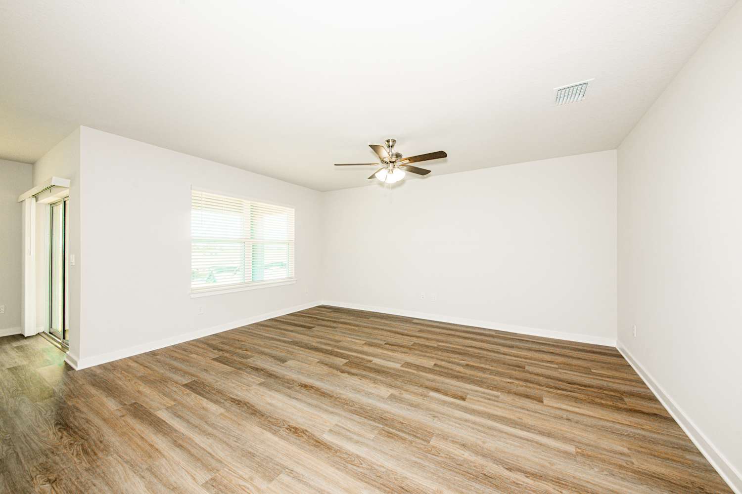 18224 Wheathouse Pl photo 3