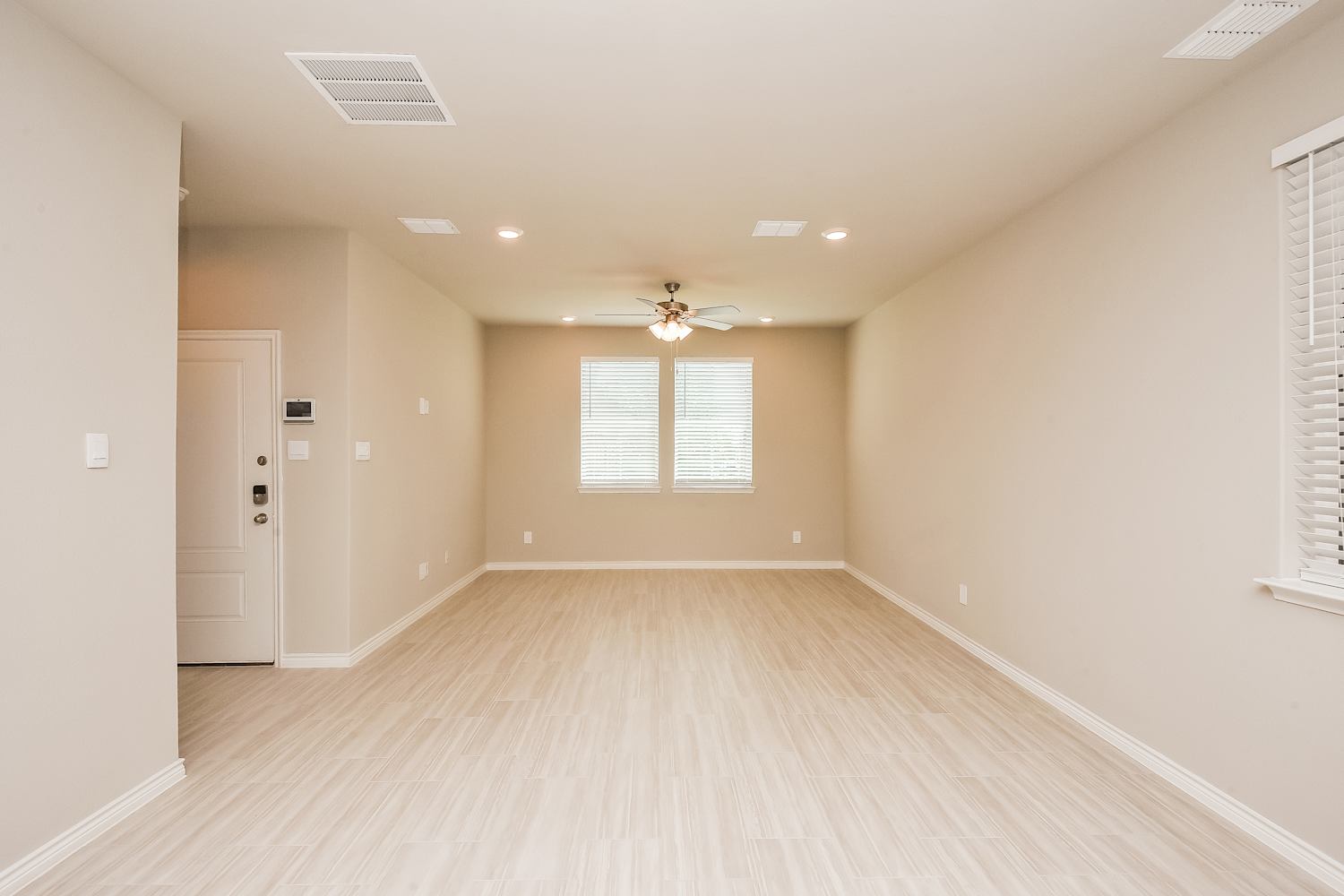 7163 Blue Jay Way photo 4