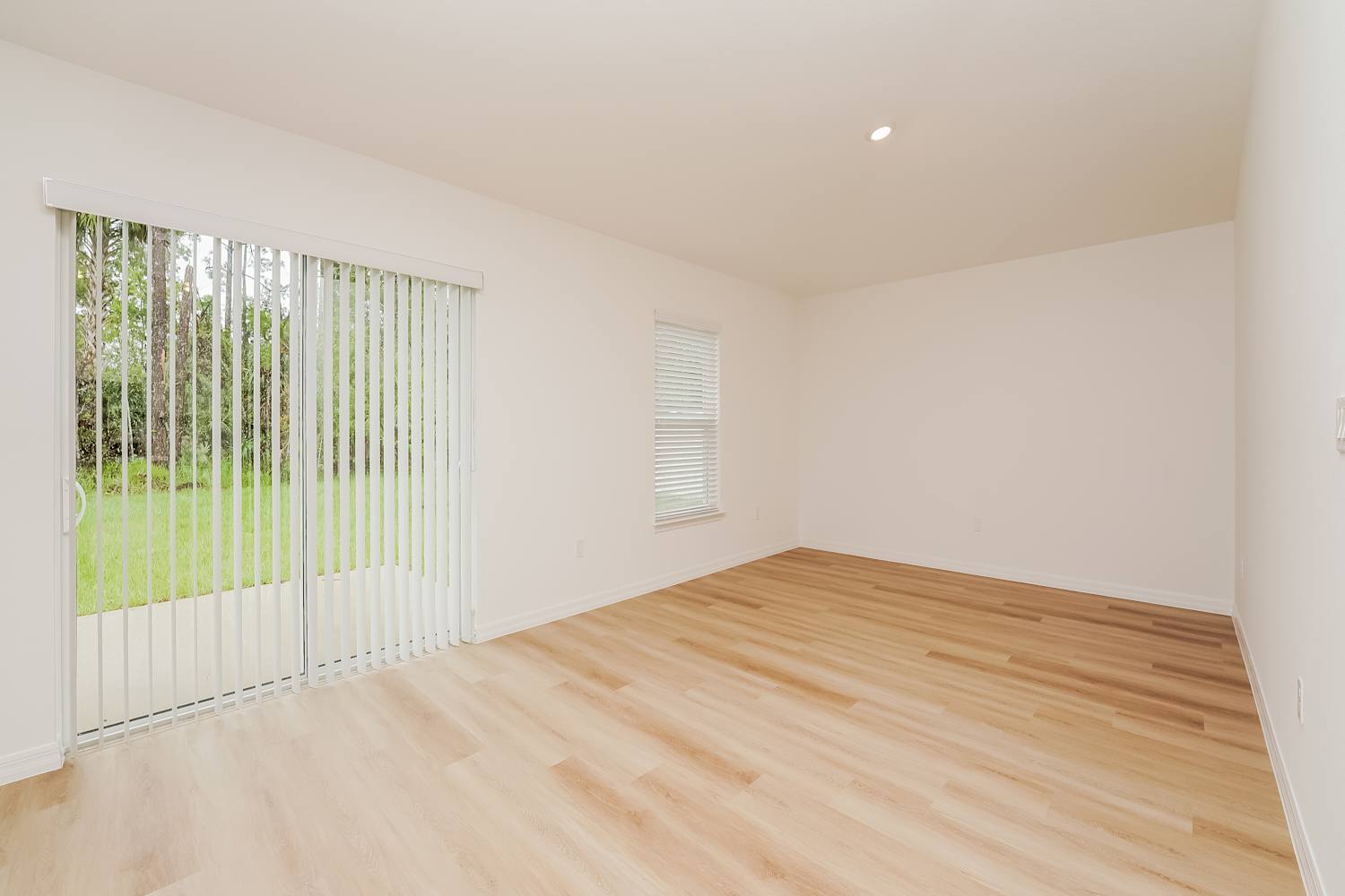 28 Sea Breeze Trl photo 4