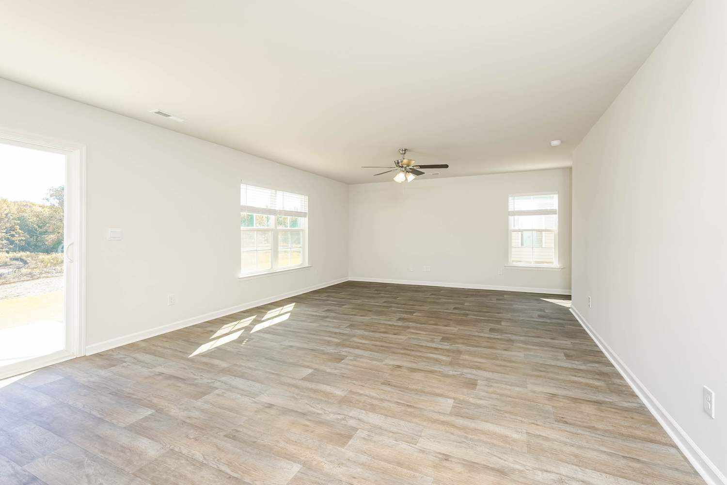 503 Jack Pine Street photo 5