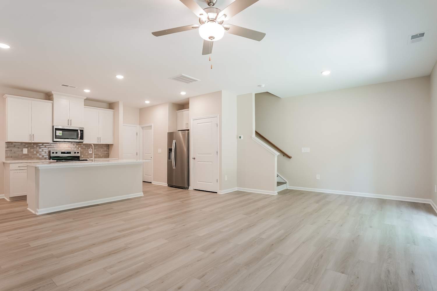 1175 Greenville Way photo 5