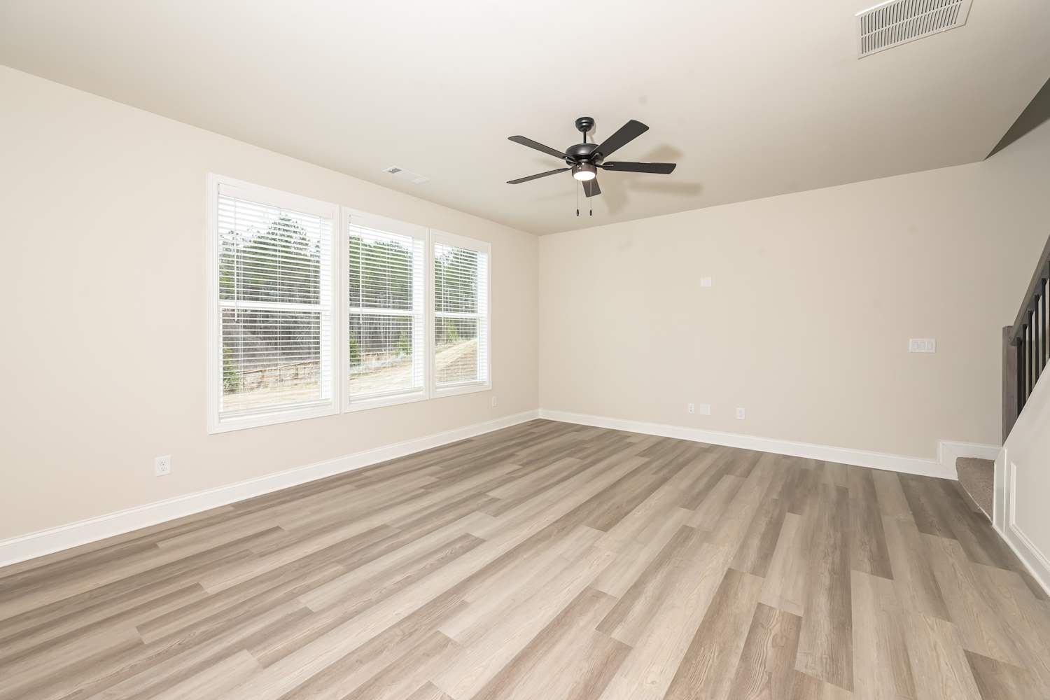 199 Katherine Street photo 4