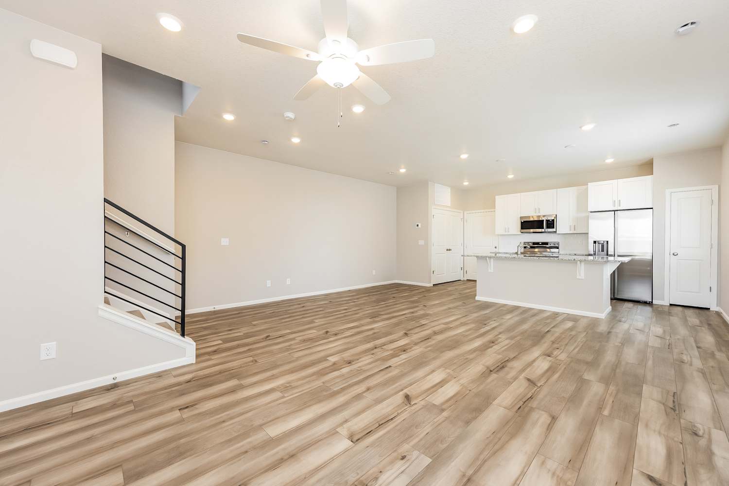 9207 Oro City Lp photo 4