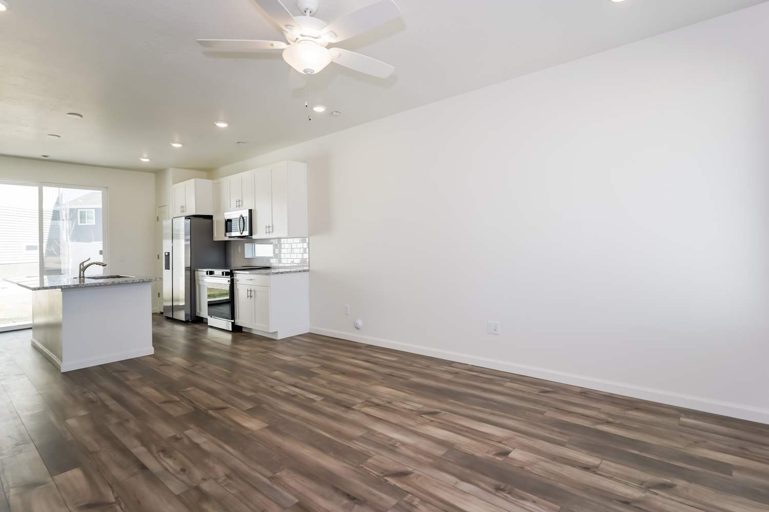 405 E Kanab Creek Dr photo 5