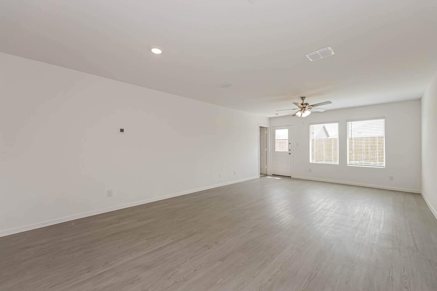1207 Canyon Wren Drive photo 4